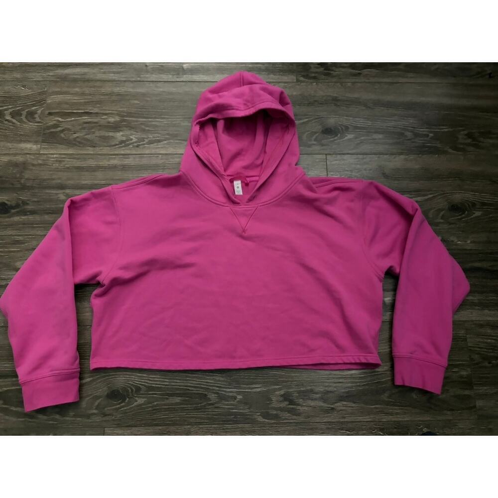 lululemon athletica Cropped Hoodie in Bright Magenta